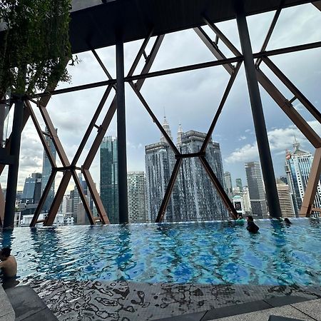 Scarletz Suites Klcc By Numa Куала Лумпур Екстериор снимка