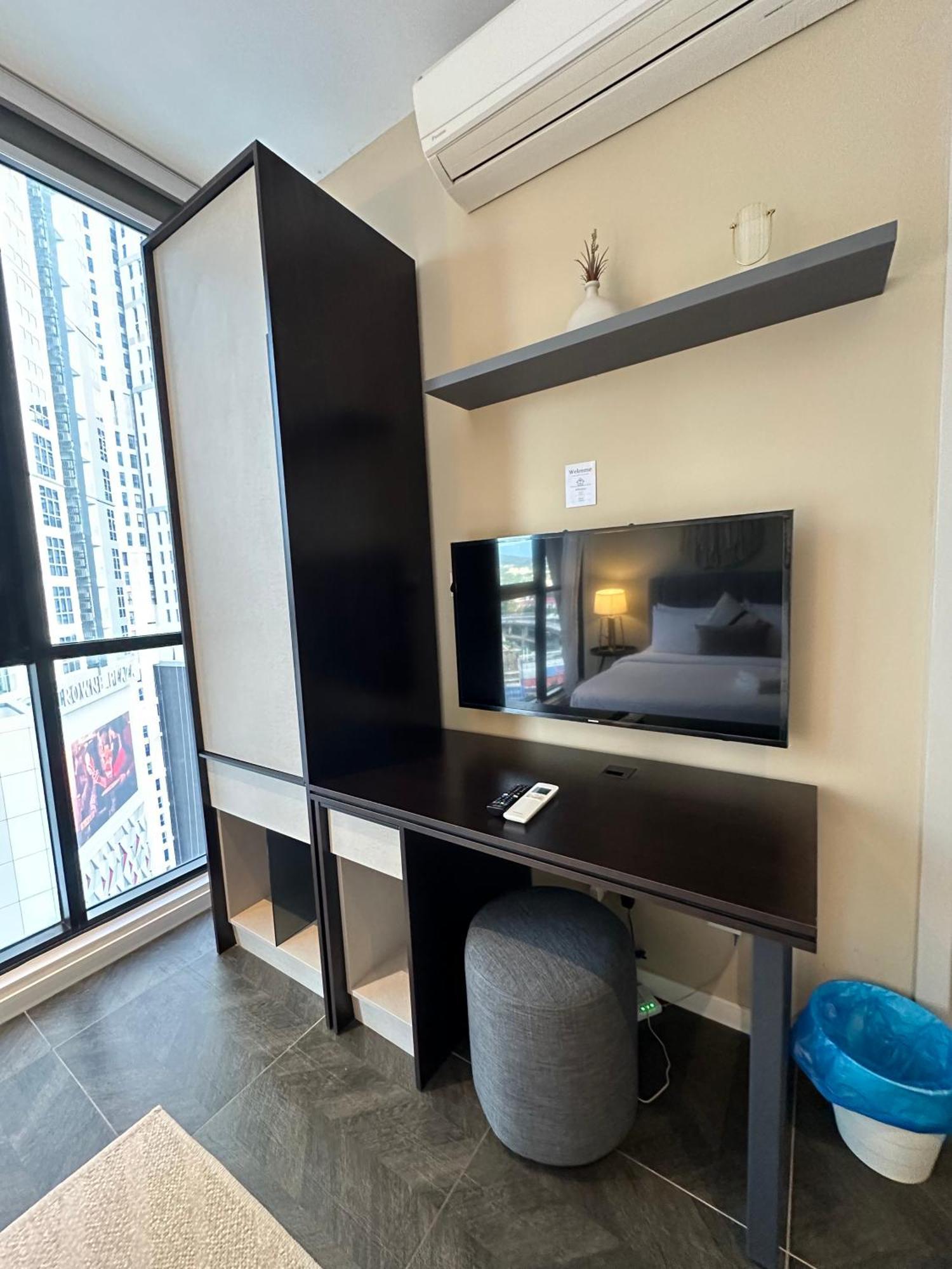 Scarletz Suites Klcc By Numa Куала Лумпур Екстериор снимка